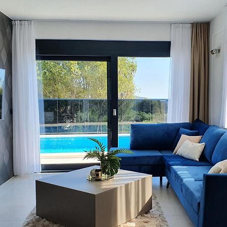 Villa Black Pearl ชิเบนิก ภายนอก รูปภาพ