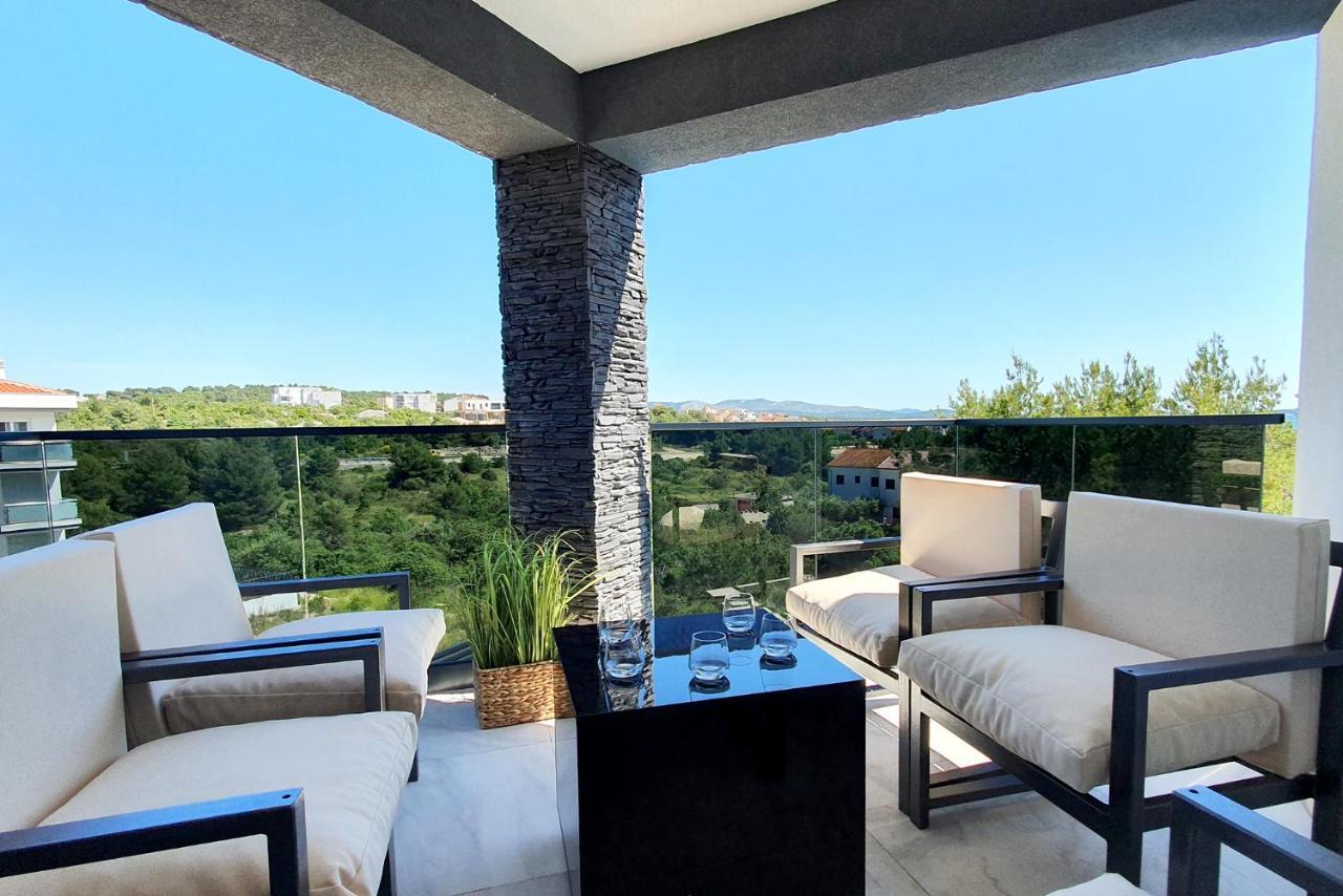 Villa Black Pearl ชิเบนิก ภายนอก รูปภาพ
